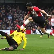 凤凰娱乐下载-伯恩利客场逼平沃特福德，保持不败战绩