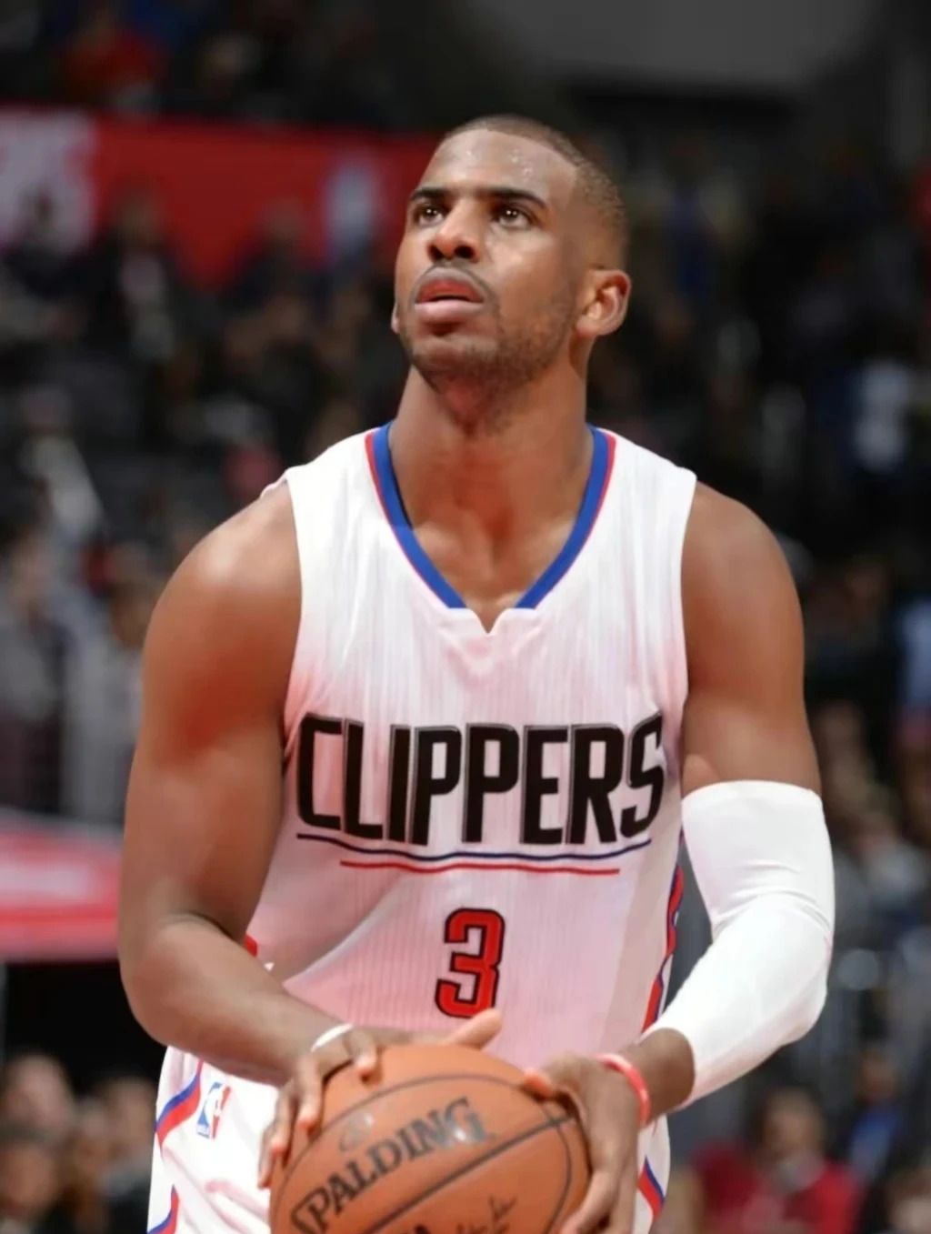 关于保罗为球队带来指导和智慧，成为关键推动力量的信息